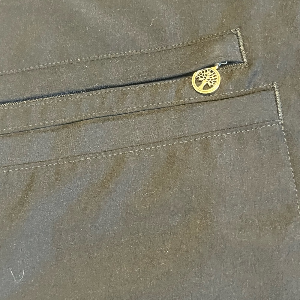 Healing Hands Charcoal Scrub Top - Picture 3 of 5